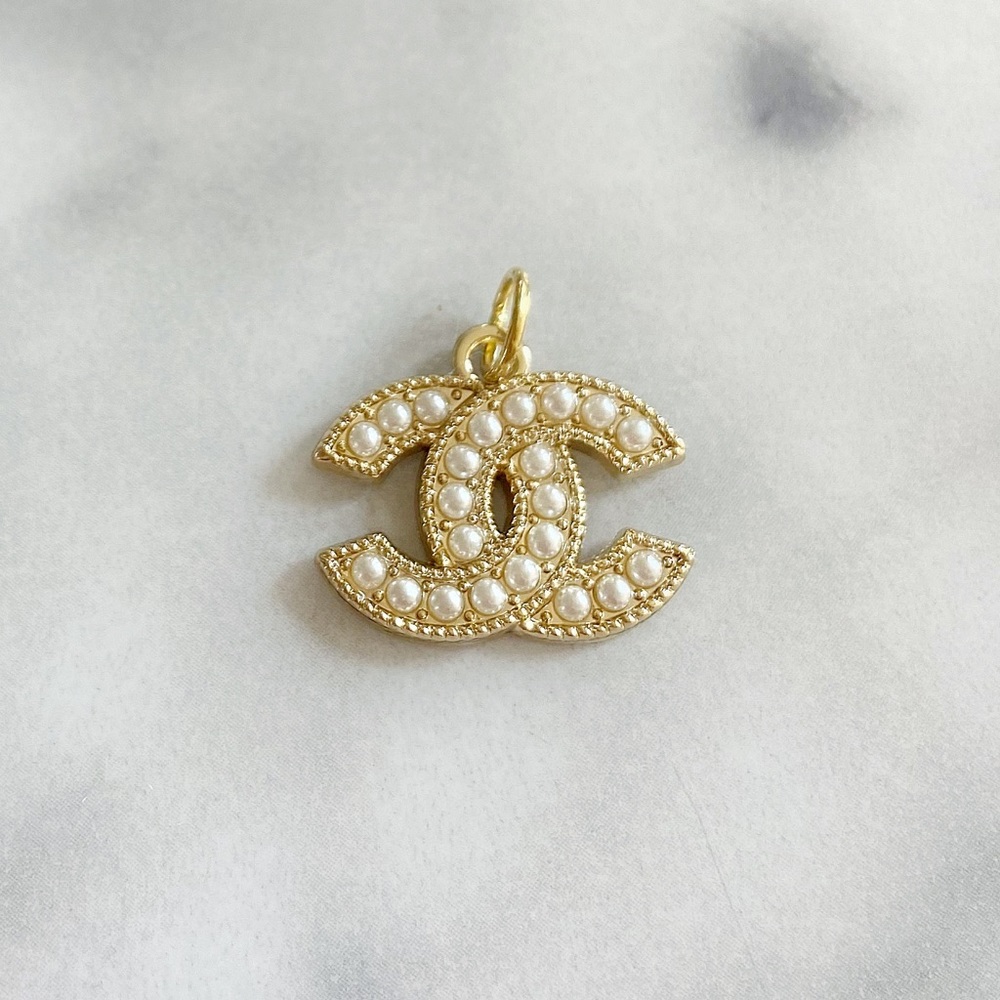 22mm Chanel Pearl Zipper Pull Button Stamp…